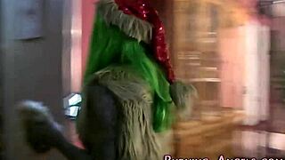 Punk sluts share backstage secrets with emo vibes