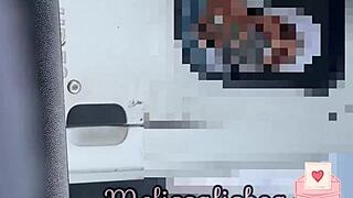 me exibindo no transito, caminhoneiro pediu pra chupar minha buceta e marido deixou