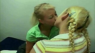 hey, wanna see lesbian twin teens share a blonde pussy tonight?