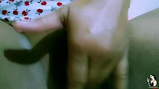 Suellen santos in sensual milf trailer.