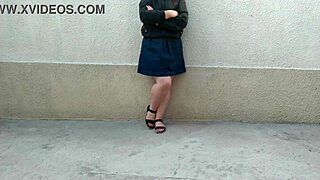 i'm this depraved big ass chubby milf who loves peein with a tampon outside, it's so dirty and fun