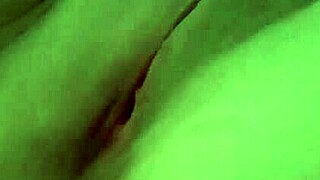 tesão por dp, eu fico de dp e punheta até gozar