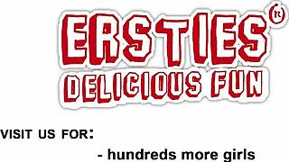 All natural amateur toys her untrimmed bush to orgasm