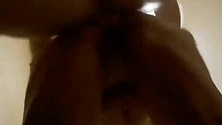 Wanna see a quick bathroom bang with huge cock?