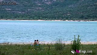 big assed amanda luxor seduces random guy in voyeur fuck