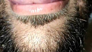 put your pussy here for me to lickk