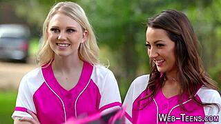 i hot petite teen scissor with the skinny brunett in threesom