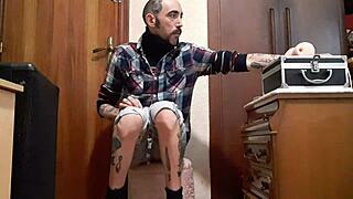 Wow, check out this gay español rocking tacones! So hot! 🔥👠