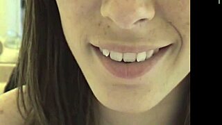 brookeskye fingers her pussy in front of mirror 😍