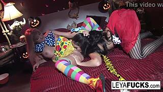 red riding hood getting a rough trick and treat 😈