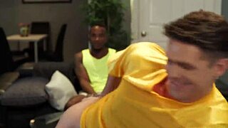 Hot gay threesome with devin, des, and pheonix 😏