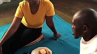 single woman goes on a horny date