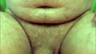 Watch this guy masturbate with a condom on