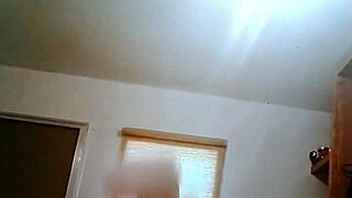 How Does Sassy70 Fuck Her Pussy with a Dildo?