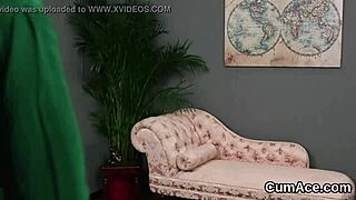 Hot model receives facial and swallows the jizz