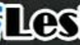 pussylicking lezzies squirting in threesome with scissoring and muff diving