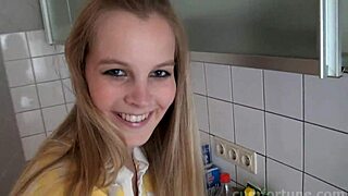 Rose Delight Sucks For Intense Cum Facial