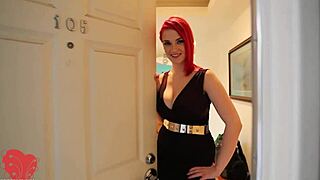 Full Figured Fox Siri Pornstar Tongue Fucks Small 18+ Boobed Sinn Sage