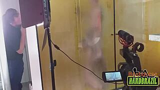 Os Maiores Peitos Do Brasil Nos Vidros Ofuscados Do Banho - Rafaella Denardin - Ed J