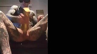 i'm using this fleshlight for masturbation and cumshot, it's so hot