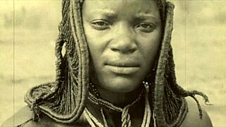 Who are these vintage women flashing outdoors?