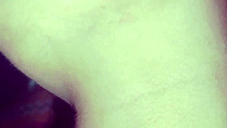 She's got such a wet juicy pussy, damn! 🔥