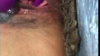 Batendo Punheta Em Video Chamada Com Gostosa Ex Namorada