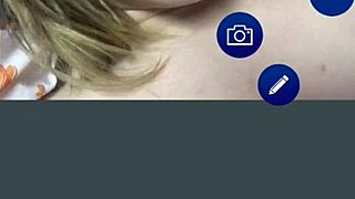 la sexy colombiana shows off big tits on webcam