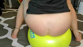 Gymnastikball Brings Wild Fun and Intense Squirting