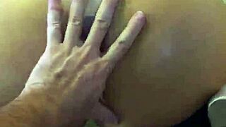 Peruvian pornstar twerking oily big ass! 😘