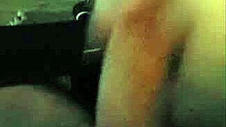 lucky stranger receives nudes from shaved pussy teen model joyliii on web chat