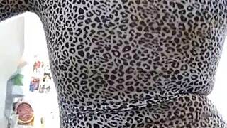 Vanillababyy Engages in Anal Assfucking and Masturbation While Dancing Seductively