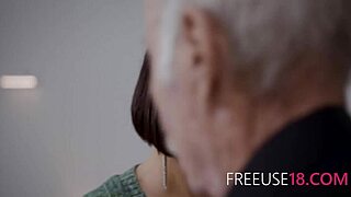 Christmas Milf Freeuse in Hot Action