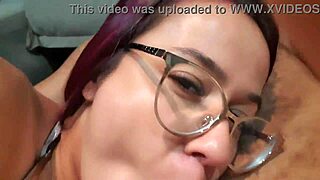 Sweet tooth shares willingly at party