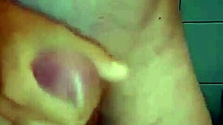 i jerked off pleasantly in this hungarian solo masturbation session.