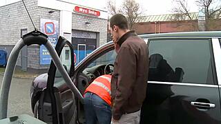 does this homosexual dude lick anal in the contest?