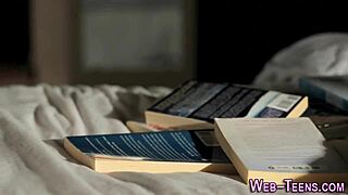 Cute Teen 18+ Scissoring in Hot Lesbian Action