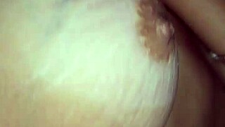 Boquete da Namorada na Praia e Gozanda Dentro da Buceta Completo no Xvideos Red - Link nos Comentários