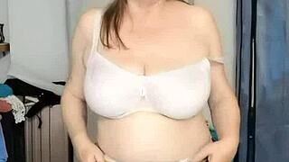 Mariaold, shake those big boobs!