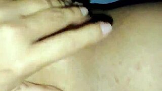 Acariciando Mis Grandes Senos En La Cama Mientras Follo Mi Apretado Coño Caliente- Kaithsaumeth