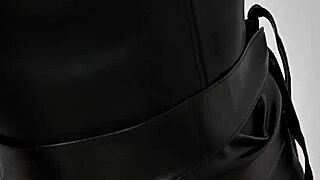 Who wins the superheroine wrestling fight between Alyssa Reece and Talia Mint?