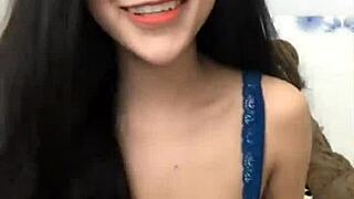 Lai Chim Khoẻ Hông Shows Off Her Big Tits