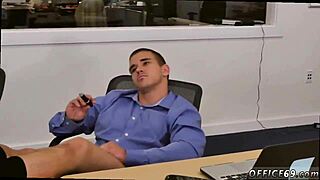 straight teen tries gay experience on pantsless friday, getting ate out for free