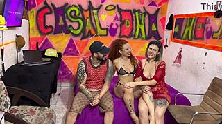 uma estreia ilustre pra vcs com o casal dna gravando aqui no x-videos pela primeira vez ruiva katana kai v�deo completo sheer e x-red