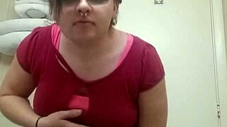 Tranny teases with a hot strip tease in panties 😏