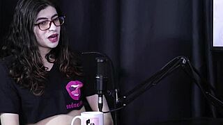 Yumi Trap Takes Anal Sex Without Pain!