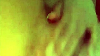 i play with a double dildo as an amateur teen.