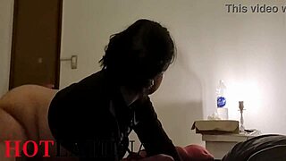 Pague el hospedaje con sexo during Halloween, quite a deal!