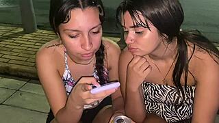 Con mi novia vivimos una aventura sexual en un taxi