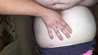 A Curvy Beauty Enjoys Passionate Anal Sex